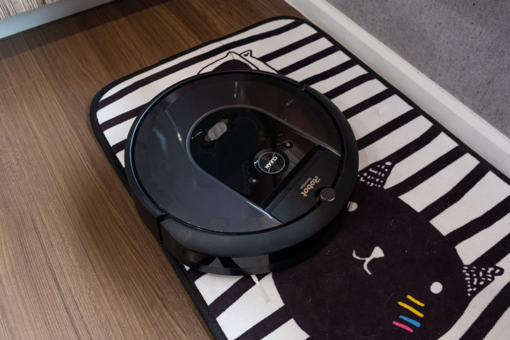 iRobot Roomba i7+